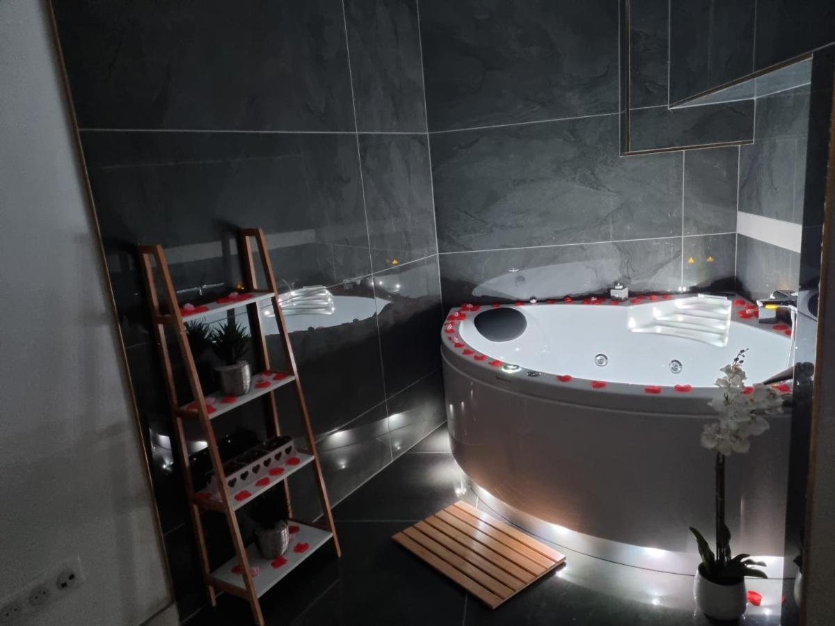 Jolie Maison, Balneo Lumino Therapie Et Terrasse Colmar Zewnętrze zdjęcie