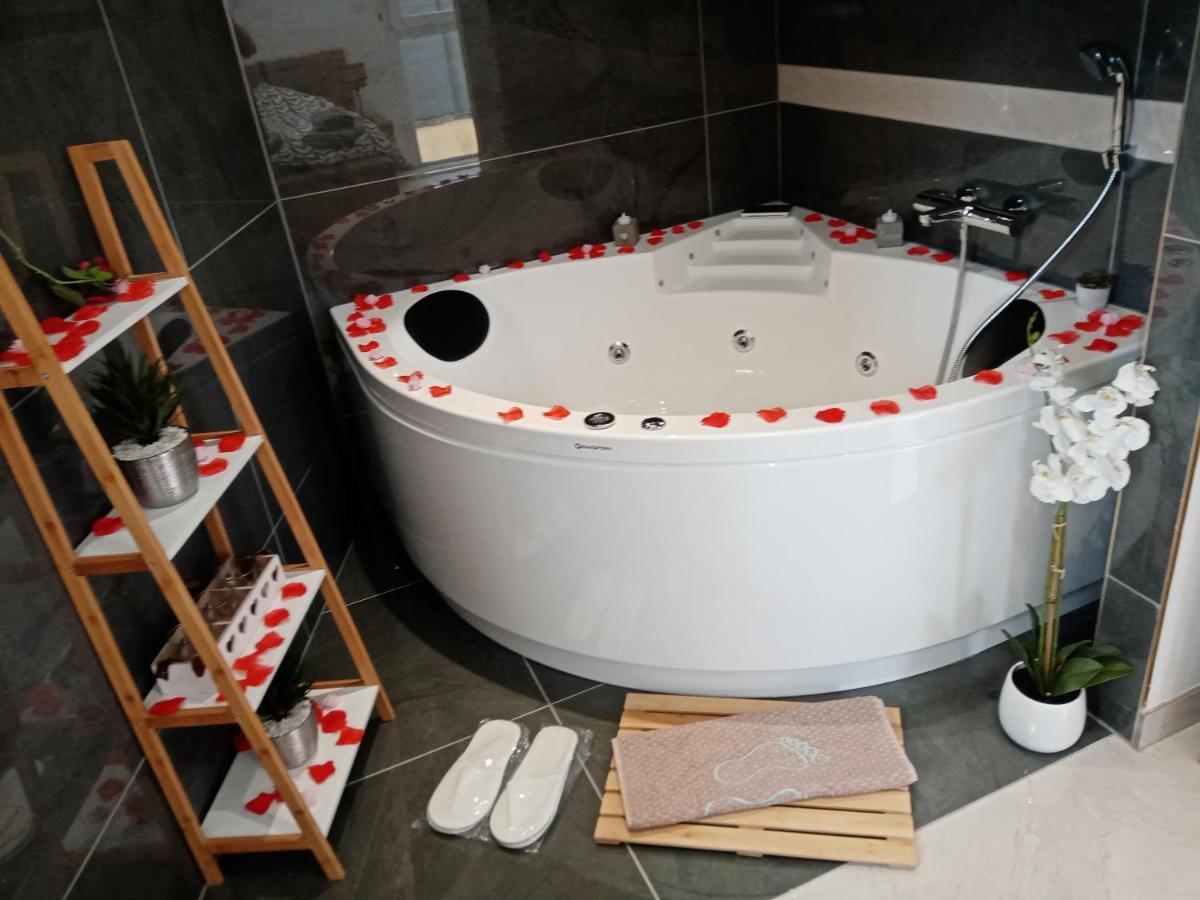 Jolie Maison, Balneo Lumino Therapie Et Terrasse Colmar Zewnętrze zdjęcie